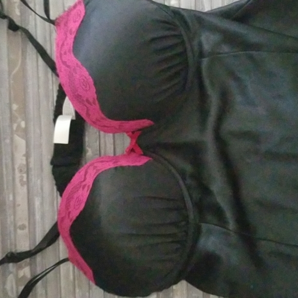 Ladies Lingerie - Picture 5 of 6